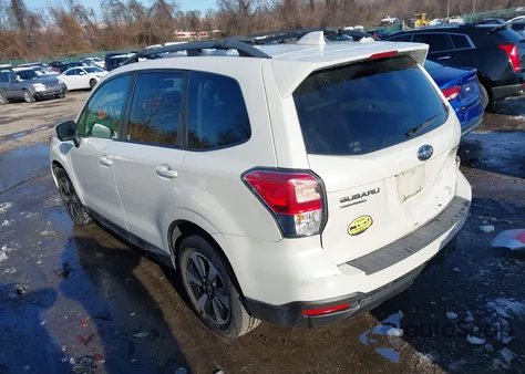 2017 Subaru Forester 2.5I Premium z USA, uszkodzony, nr VIN JF2SJAGC0HH461547